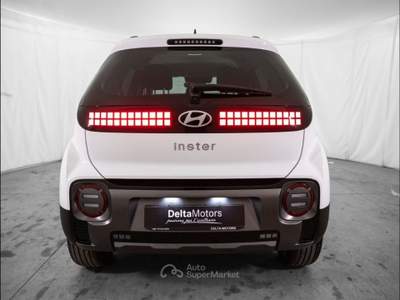 Hyundai Inster  49 kwh cross Bianco usata Ancona