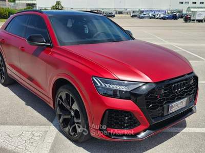 Audi Q8 TFSI V8 QUATTRO TIPTRONIC BI-TURBO 600CV Rosso usata Giugliano in Campania