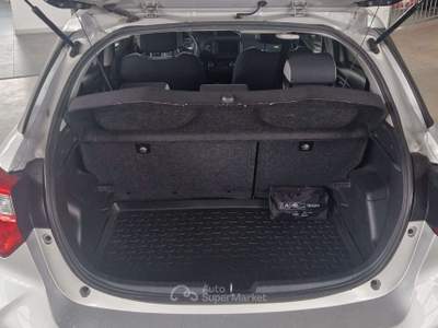 Toyota Yaris 1.5 full hybrid business autm Argento usata Orvieto