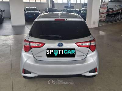 Toyota Yaris 1.5 full hybrid business autm Argento usata Orvieto