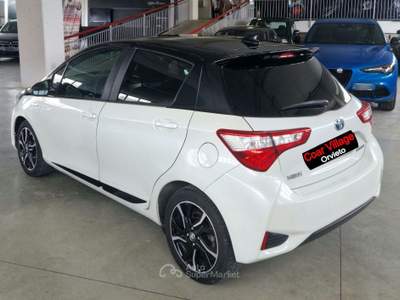 Toyota Yaris 1.5 Hybrid Trend White Edition Bianco usata Orvieto