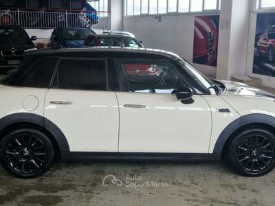 MINI 1.5 Cooper D Hype 5 Mini 1.5 Cooper D Business 5p Beige usata Orvieto