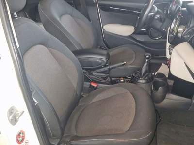 MINI 1.5 Cooper D Hype 5 Mini 1.5 Cooper D Business 5p Beige usata Orvieto