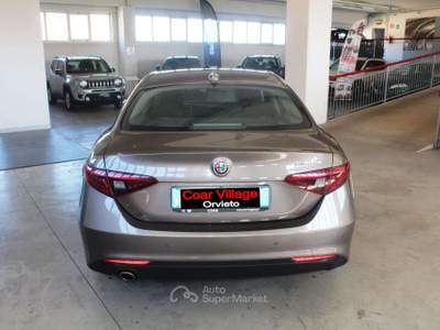 Alfa Romeo Giulia Giulia 2.2 t Business 150cv auto Oro usata Orvieto