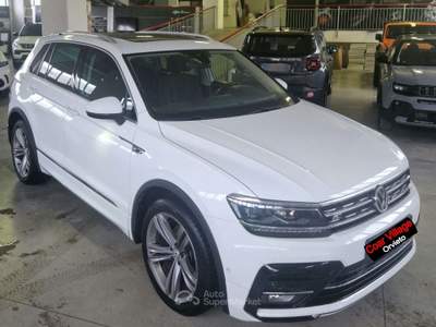 Volkswagen Tiguan Tiguan 2.0 tdi DSG R-Line exterior pack Bianco usata Orvieto
