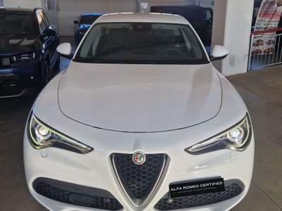 Alfa Romeo Stelvio Stelvio 2.2 t Business rwd 160cv auto Bianco usata Orvieto