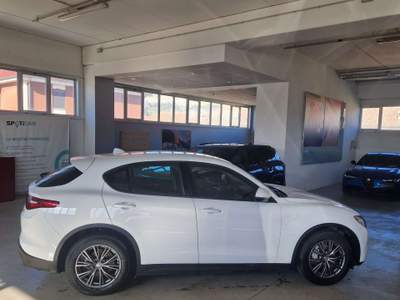 Alfa Romeo Stelvio Stelvio 2.2 t Business rwd 160cv auto Bianco usata Orvieto