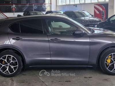 Alfa Romeo Stelvio Stelvio 2.2 t Lusso Q4 210cv auto Grigio usata Orvieto