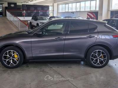 Alfa Romeo Stelvio Stelvio 2.2 t Lusso Q4 210cv auto Grigio usata Orvieto