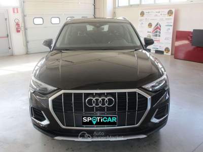 Audi Q3 Q3 35 1.5 tfsi mhev Business s-tronic Nero usata Orvieto