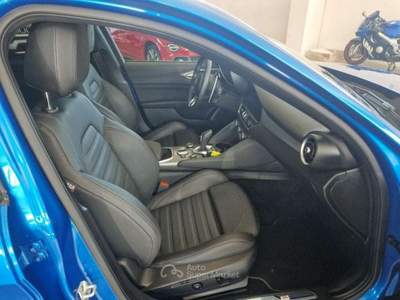 Alfa Romeo Giulia 2.2 Turbodiesel 210 CV AT8 AWD Q4 Veloce Blu/Azzurro usata Orvieto
