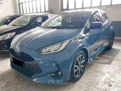 Toyota Yaris 1.5 Hybrid 5 porte Trend Blu/Azzurro usata Pianezza