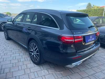 Mercedes-Benz Classe E Mild hybrid Business Sport 4Matic 9G-Tronic Plus Station Wagon All-Terrain Nero usata Sarego