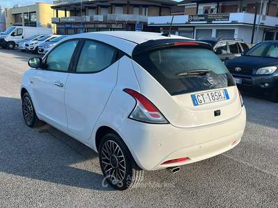 Lancia Ypsilon Condizioni perfette!!! Bianco usata Grottammare