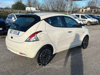 Lancia Ypsilon Condizioni perfette!!! Bianco usata Grottammare