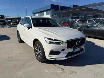 Volvo XC60 2.0 b4 Business awd auto my20 - GD600AP Bianco usata Basiliano