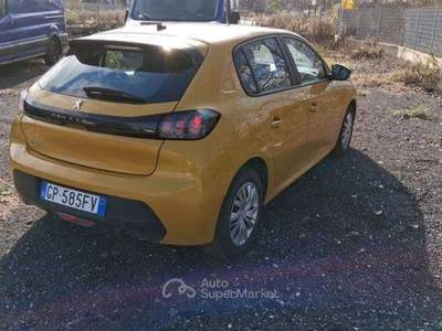 Peugeot 208 NEOPATENTATI 208 1.2 Active Pack TG : GP585FV Giallo usata Basiliano