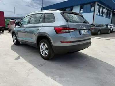 Skoda Kodiaq 2.0 tdi 7 POSTI Executive dsg - FZ360RM Argento usata Basiliano