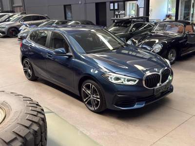 BMW Serie 1 118i i 5p. Business Advantage Blu/Azzurro usata Bologna