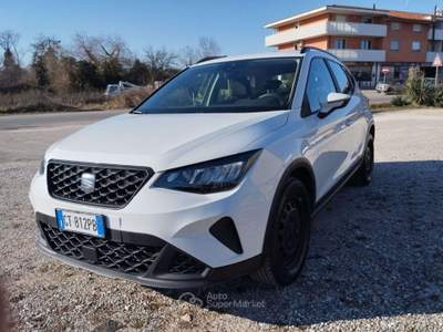 Seat Arona NEOPATENTATI Arona 2022 1.0 TSI 95cv tg: GT812PB Bianco usata Basiliano