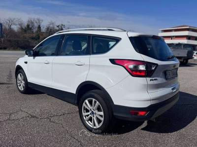 Ford Kuga 1.5 TDCi 120CV AUTOM S&S Business TG : FR704FJ Bianco usata Basiliano