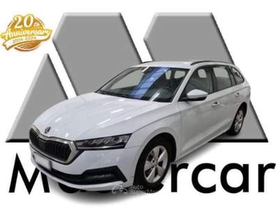 Skoda Octavia Octavia Wagon 1.0 e-tec Executive dsg -. GF253RS Bianco usata Basiliano