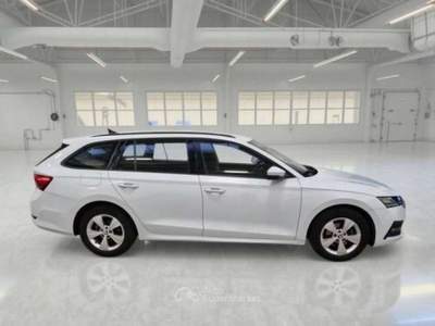 Skoda Octavia Octavia Wagon 1.0 e-tec Executive dsg -. GF253RS Bianco usata Basiliano