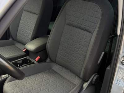 Volkswagen Tiguan 122CV Life FARI LED Argento usata Altamura