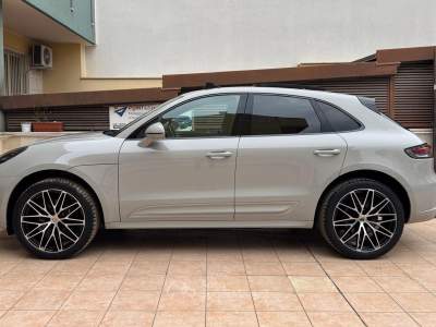 Porsche Macan 2.0 265CV GESSO TETTO PASM Grigio usata Andria