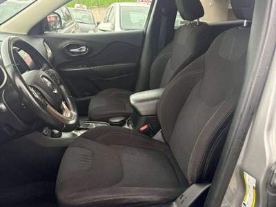 Jeep Cherokee Cherokee V  2.2 mjt II Longitude 4wd active drive I 185cv auto Grigio usata Urgnano