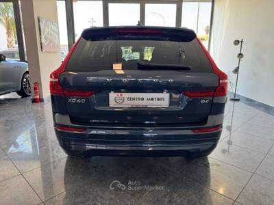 Volvo XC60 2.0 d b4 Mhev Core Bright Da Vetrina Uniprop Blu/Azzurro usata Giugliano in Campania