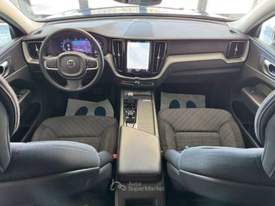 Volvo XC60 2.0 d b4 Mhev Core Bright Da Vetrina Uniprop Blu/Azzurro usata Giugliano in Campania