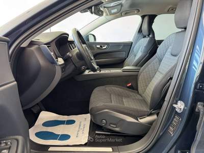 Volvo XC60 2.0 d b4 Mhev Core Bright Da Vetrina Uniprop Blu/Azzurro usata Giugliano in Campania
