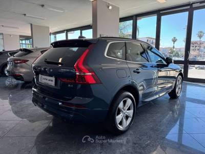 Volvo XC60 2.0 d b4 Mhev Core Bright Da Vetrina Uniprop Blu/Azzurro usata Giugliano in Campania