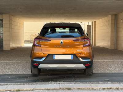 Renault Captur Plug-in Hybrid E-Tech 160 cv Initiale Paris Bronzo usata SANTERAMO IN COLLE