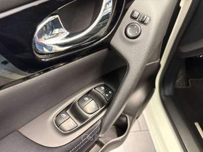 Nissan Qashqai 1.5 dci N-Connecta 115cv dct *FULL OPTIONAL* Bianco usata Roma