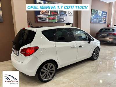 Opel Meriva 1.7 CDTI *CAMBIO AUTOM*TETTO Bianco usata Gravina in Puglia