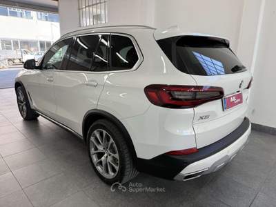 BMW X5 X5 xdrive25d 231cv auto Bianco usata Massa
