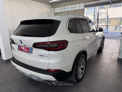 BMW X5 X5 xdrive25d 231cv auto Bianco usata Massa