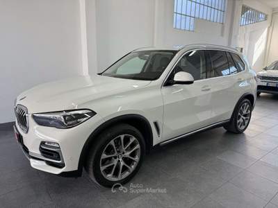 BMW X5 X5 xdrive25d 231cv auto Bianco usata Massa