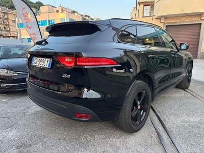 Jaguar F-Pace 2.0d i4 R-Sport awd 180cv auto my19 PREZZO REALE Nero usata Genova