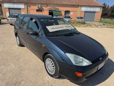 Ford Focus TDDi cat SW Ambiente Blu/Azzurro usata LUCERA