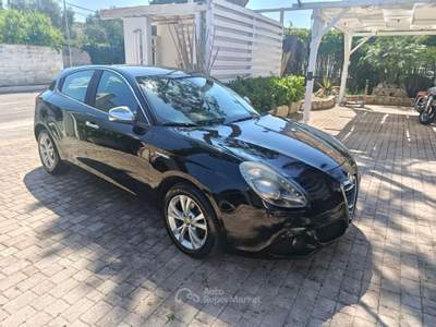Alfa Romeo Giulietta Exclusive Nero usata Altamura