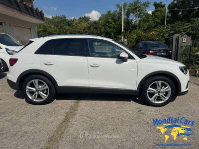 Audi Q3 Q3 II 07/2023 35 2.0 tdi quattro s-tronic Bianco usata San Gregorio Magno
