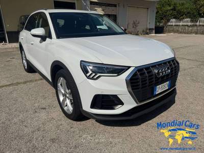 Audi Q3 Q3 II 07/2023 35 2.0 tdi quattro s-tronic Bianco usata San Gregorio Magno