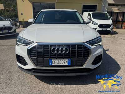 Audi Q3 Q3 II 07/2023 35 2.0 tdi quattro s-tronic Bianco usata San Gregorio Magno