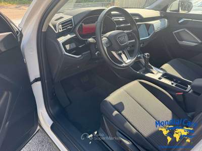 Audi Q3 Q3 II 07/2023 35 2.0 tdi quattro s-tronic Bianco usata San Gregorio Magno