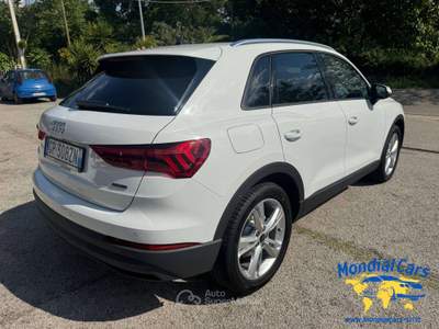 Audi Q3 Q3 II 07/2023 35 2.0 tdi quattro s-tronic Bianco usata San Gregorio Magno