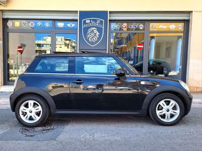 MINI 1.5 Cooper D Hype 5 1.4 16V Ray G Nero usata Castellana Grotte
