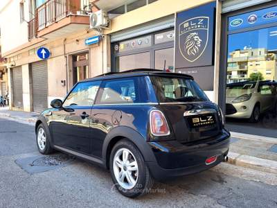 MINI 1.5 Cooper D Hype 5 1.4 16V Ray G Nero usata Castellana Grotte